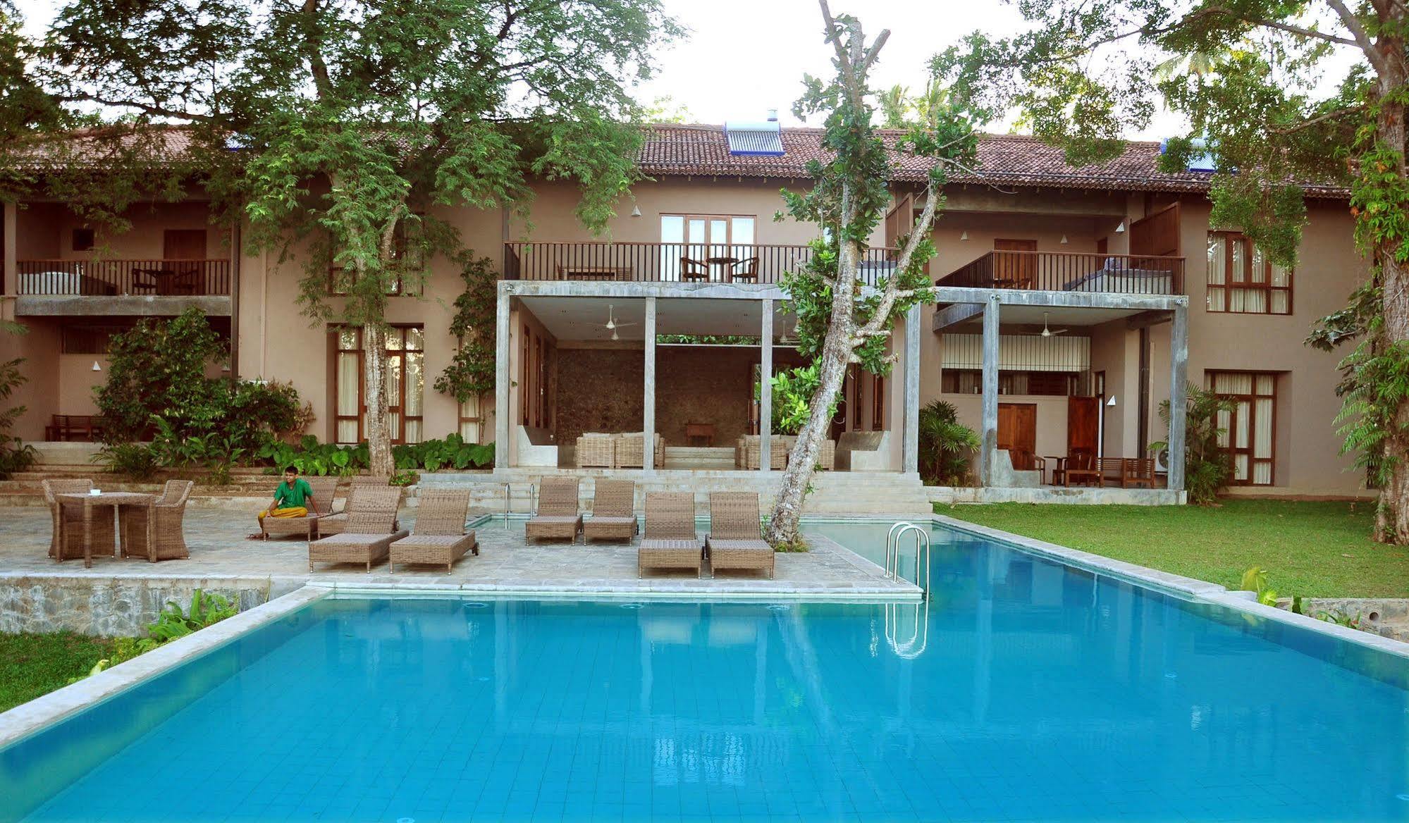 Roman Lake Ayurveda Boutique Resort - Level 1 Certified Ahungalla Dış mekan fotoğraf